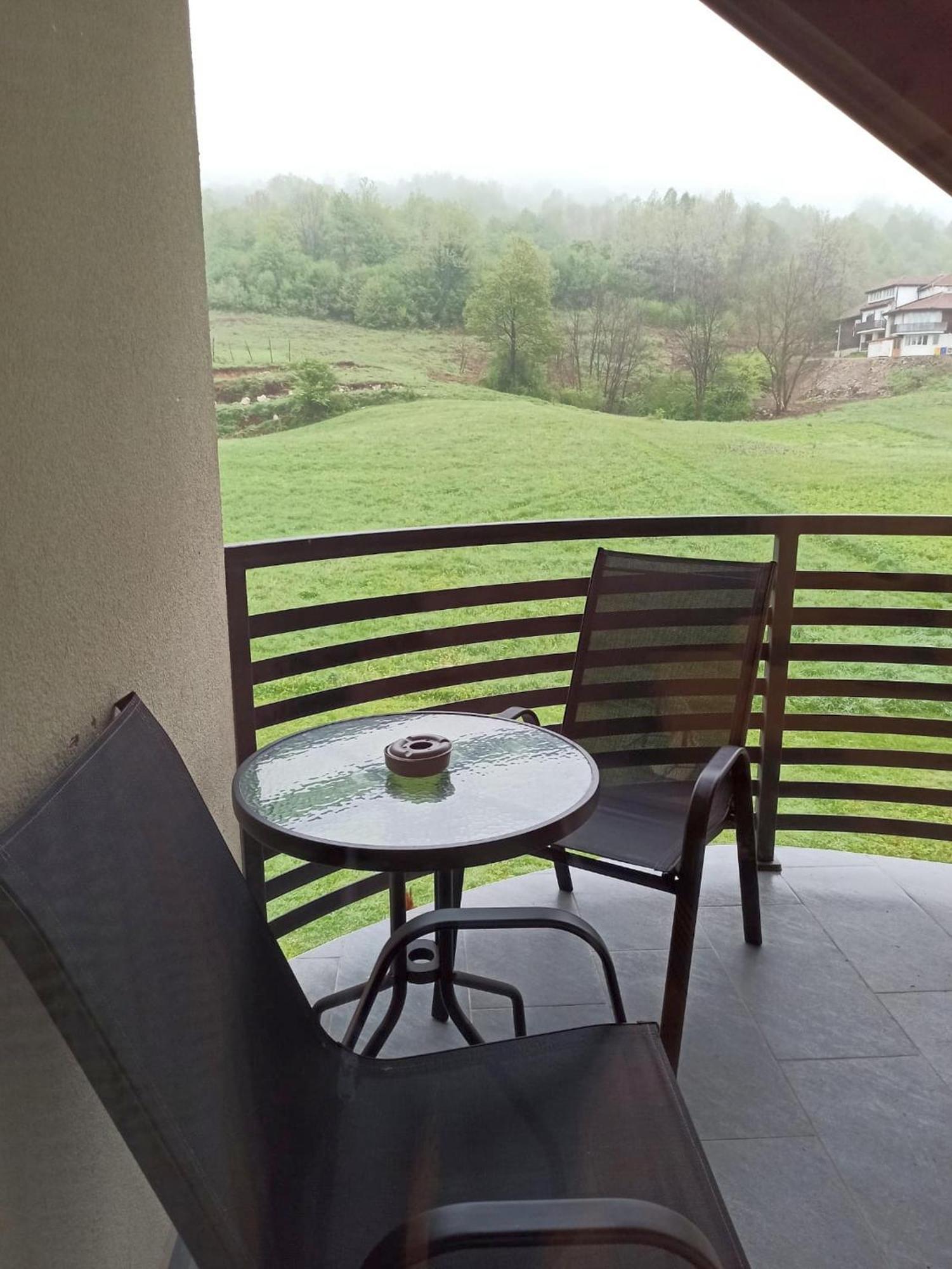 Apartmani Leptir Rakovica Exteriér fotografie